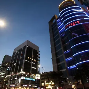 2* 酒店 K星地铁酒店